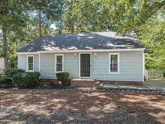 2nd image of 204 River Song Rd
