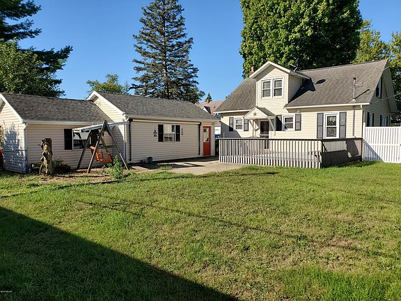 4th image of 205 S Washington St