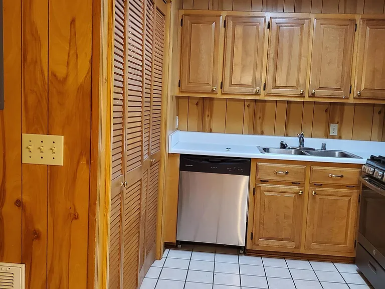 56 Princeton Ct #56 — Photo 16