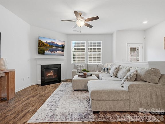 5th image of 2629 Winter Thistle Way