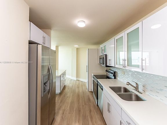 5th image of 7135 Collins Ave APT 1811