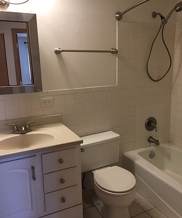 2nd image of 210 Klein Creek Ct APT 2B