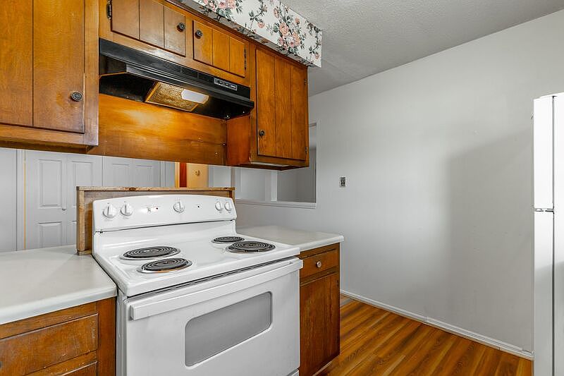 1st image of 17 Knollwood Cir #7C