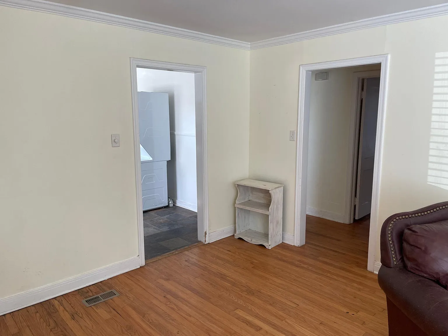 3 bed, 1110 sqft, $1,595 — Photo 3