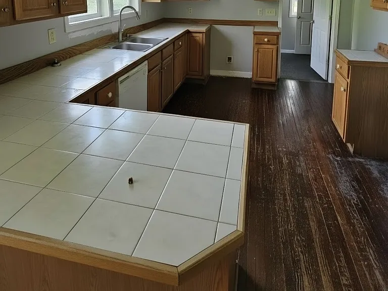 1227 Jackson St — Photo 5
