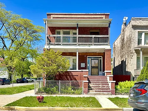2704 E 77th St #3 Photo 1
