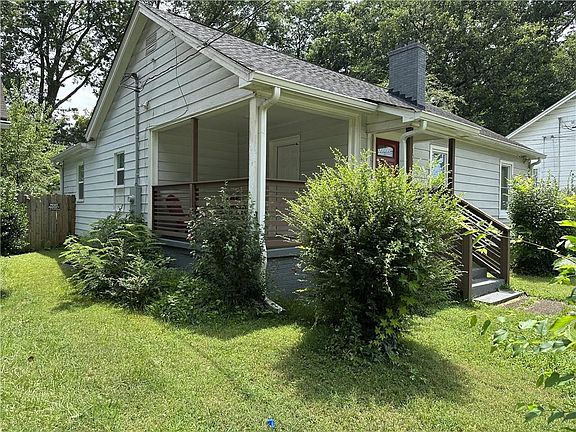 4th image of 1082 Mayson Turner Rd NW