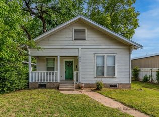 811 W Morgan St, Denison, TX 75020