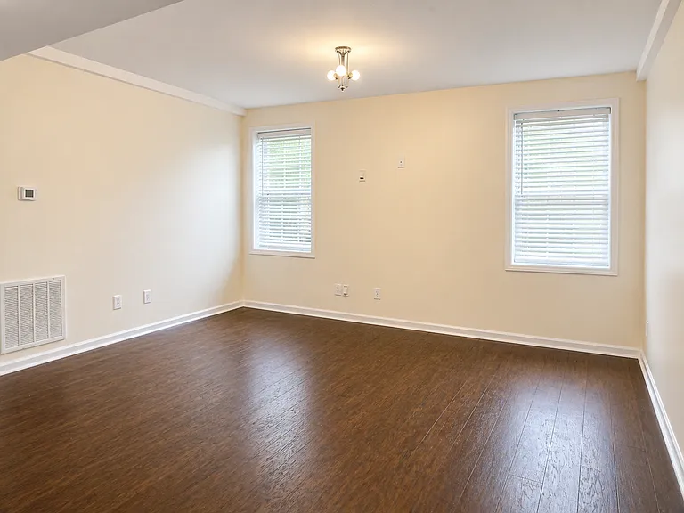 3443 Quicksilver Ln — Photo 24