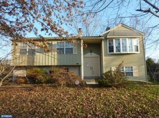6 Spur Rd, Lansdale, PA 19446