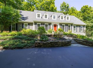 76 Van Voorhis Rd, Pittsford, NY 14534