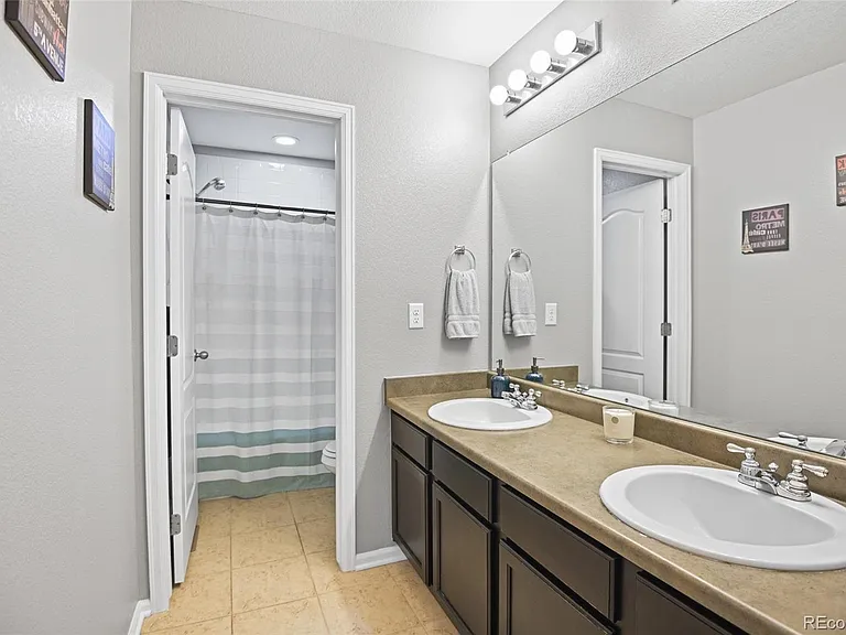 4832 S Picadilly Ct — Photo 13