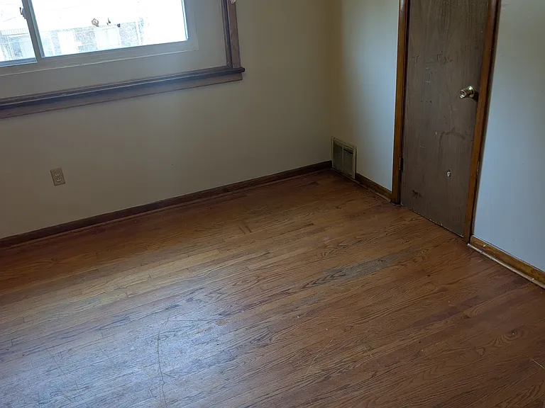 1417 Lynn St — Photo 11