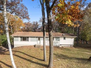 W3050 Orchard Ave, Green Lake, WI 54941