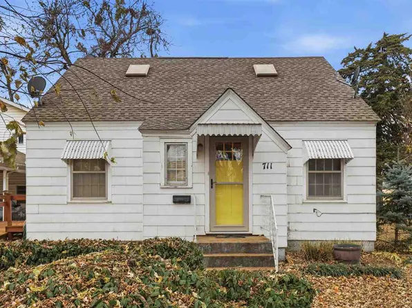 711 N 13th St, Perry, OK 73077