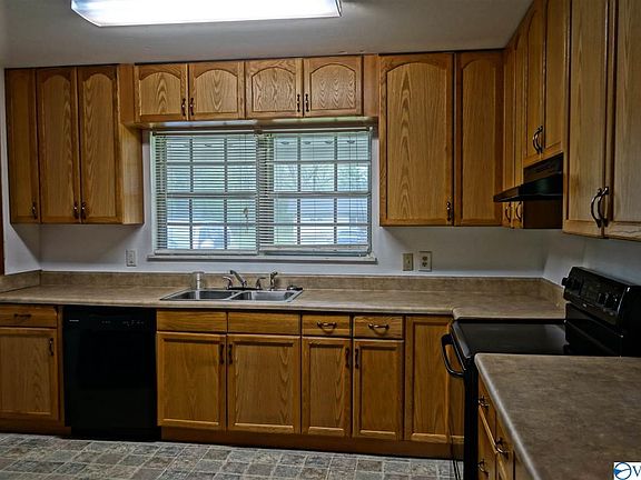 2nd image of 4619 Ardmore Dr NW