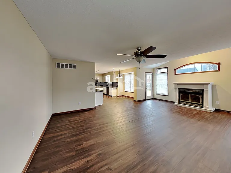 6738 Inverness St — Photo 12
