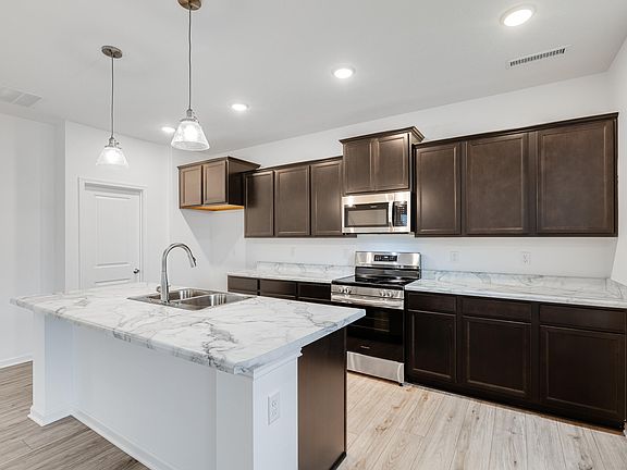 4th image of 1144 Bevy Blvd