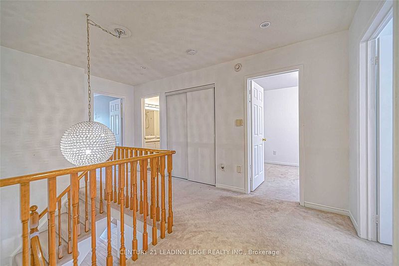 Ajax House for rent - 4 Bedrooms — photo 34