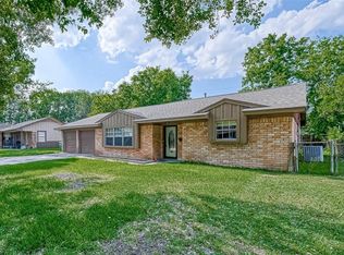 3926 Brookfield Dr, Houston, TX 77045