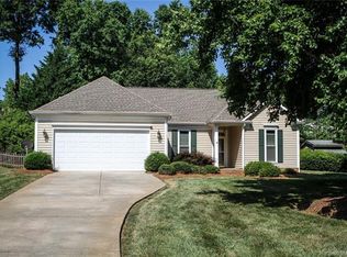 6933 Kersfield Pl, Mint Hill, NC 28227