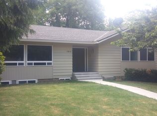 10616 SW 63rd Dr, Portland, OR 97219