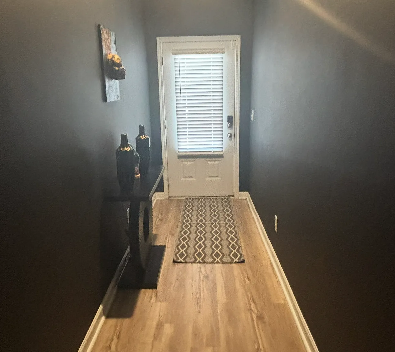 4 bed, 2.5 bath, 1800 sqft, $2,450 — Photo 2