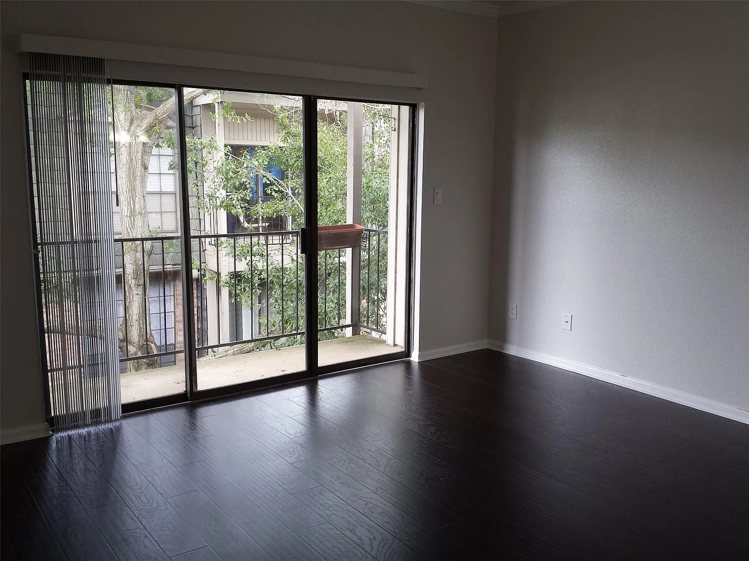 1 bed, 1.0 bath, 860 sqft, $1,250 — Photo 4