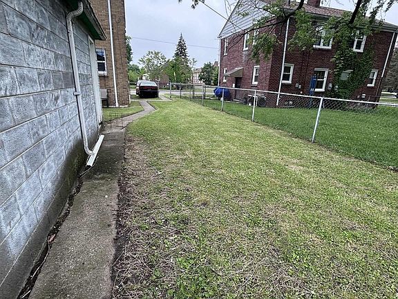2nd image of 19238 W Chicago St