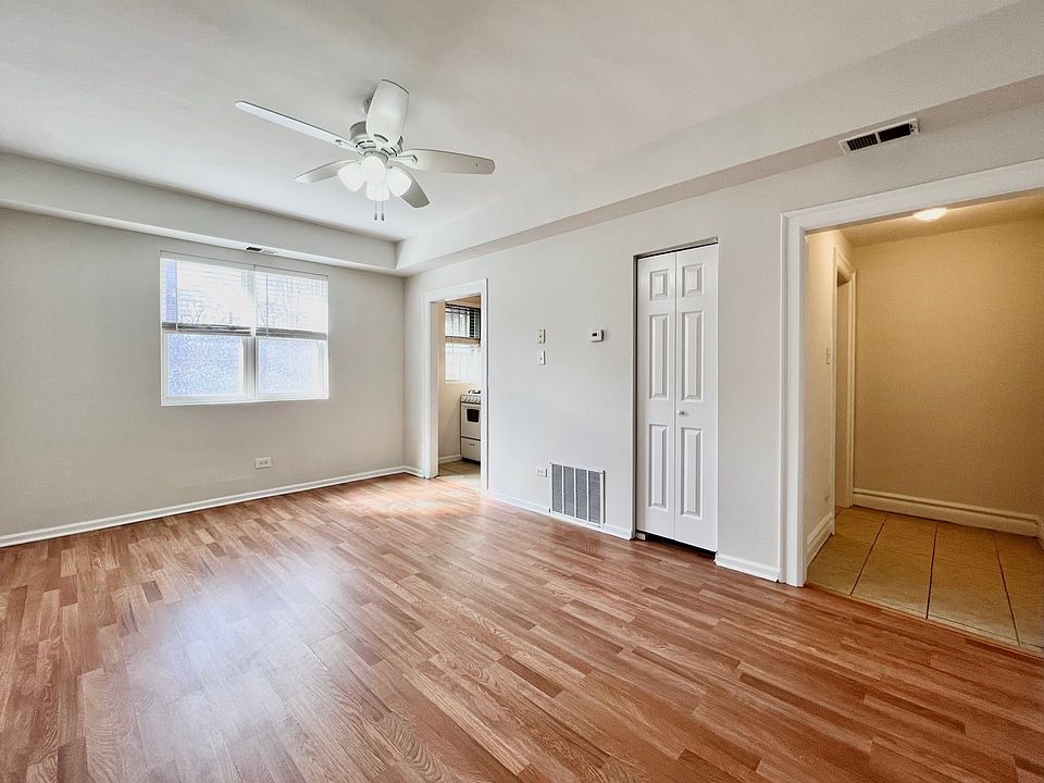 1st image of 5206 S Harper Ave #312