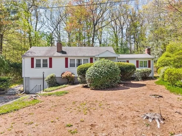 36 Mount Vernon St, North Reading, MA 01864