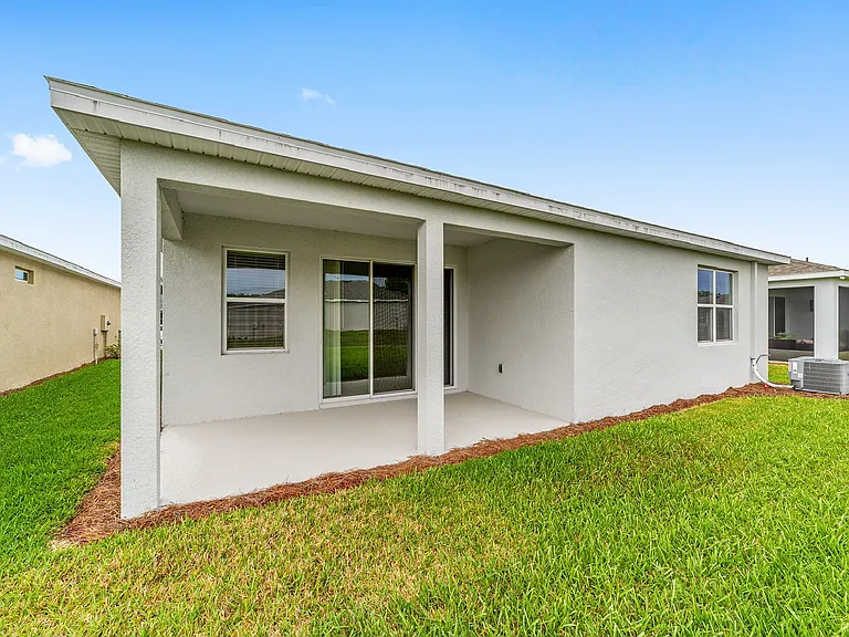 4665 NW 51st Terrace Rd — Photo 35