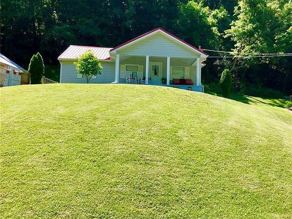 1st image of 2529 Sissonville Dr