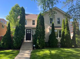 1396 Brown St #B, Des Plaines, IL 60016