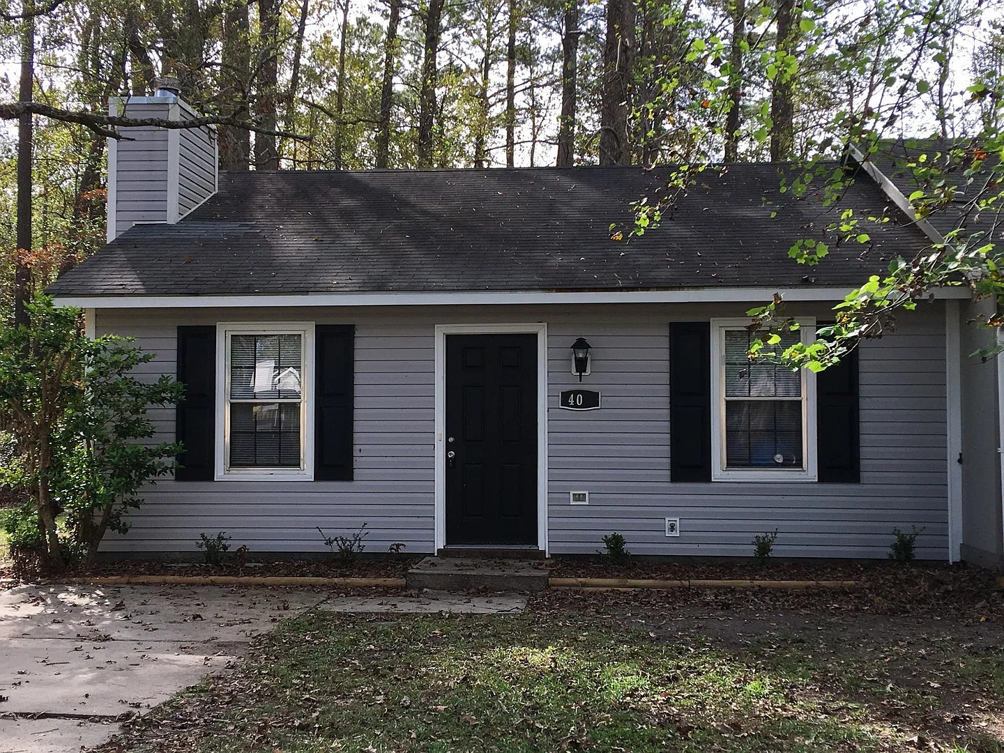 401 Cedar Creek Dr — Photo 1