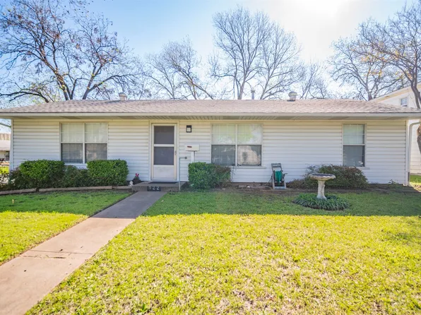 922 NE 31st St, Grand Prairie, TX 75050