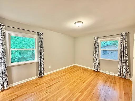 2809 Newark Dr — Photo 12