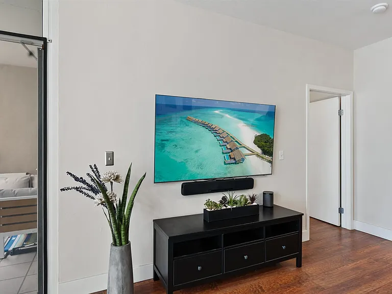 530 K St #409 — Photo 8