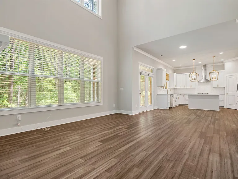 500 Kings Lake Way — Photo 10