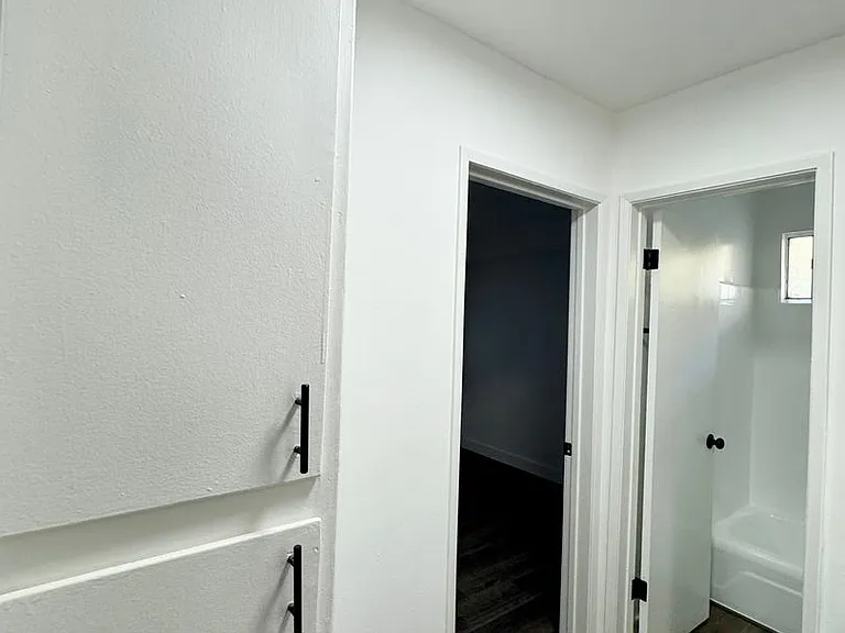 1810 Stoner Ave #4 — Photo 3