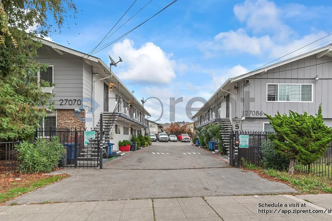 Building Photo - 27070 Manon Ave #6A