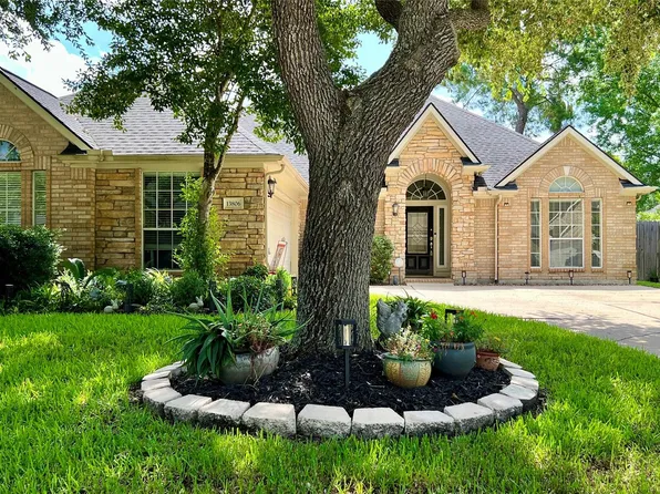 13806 Layton Hills Dr, Cypress, TX 77429