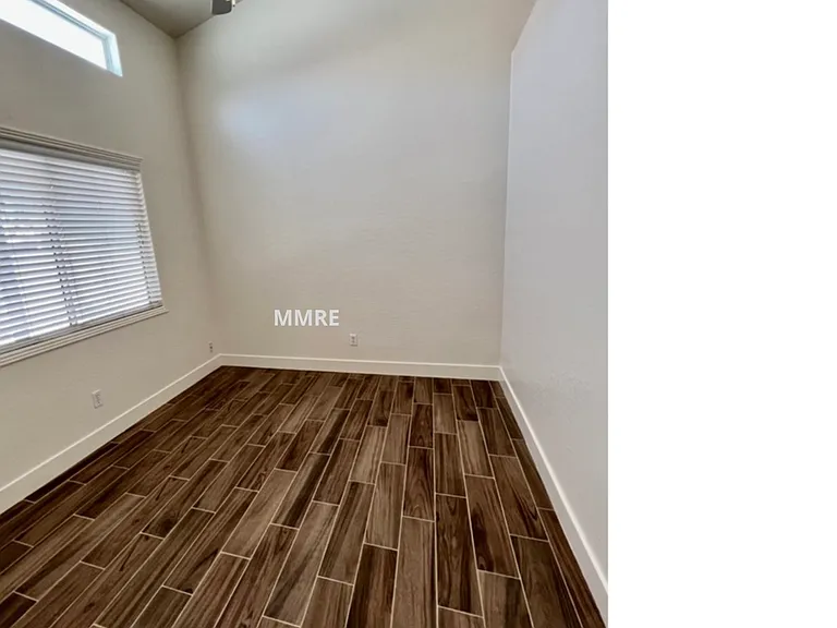 142 N Drexel St — Photo 11