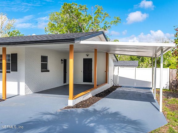 4th image of 159 CAPELLA Road