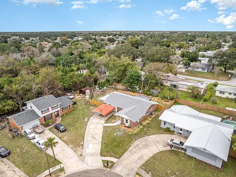 1650 Leach Cir — Photo 24