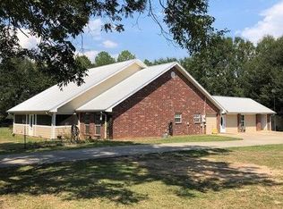 132 Van Spence Rd, Carriere, MS 39426
