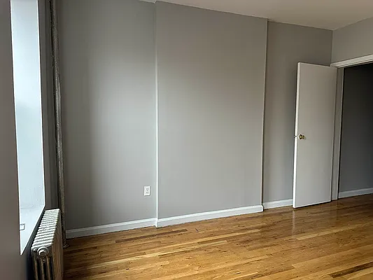 Rented by Premier One Realty LLC | media 8