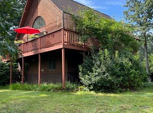 30 Horseshoe Cir, Ware, MA 01082
