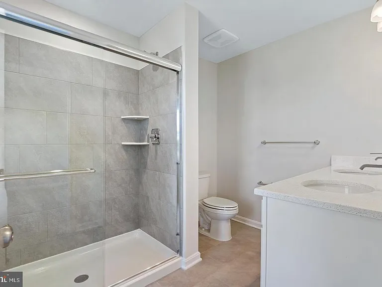 418 Carroll Walk Ave — Photo 17