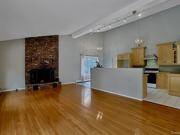 4th image of 3 Sasson Terrace